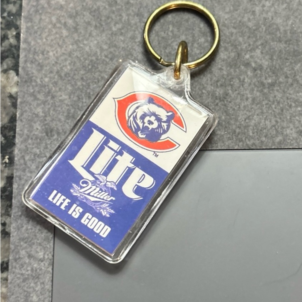 Vintage Miller Lite/NFL Chicago Bears Keychain with Gold Ring